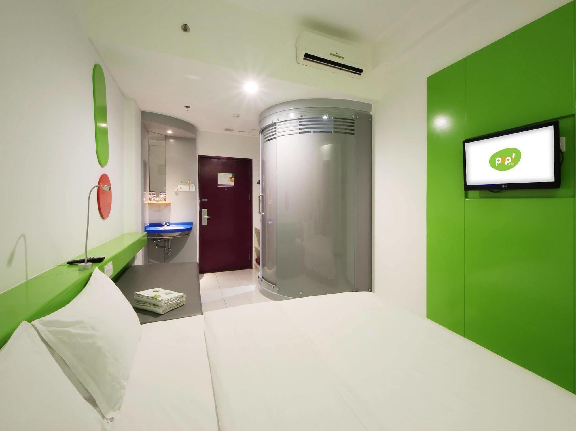 Pop! Hotel Kemang Jakarta Extérieur photo