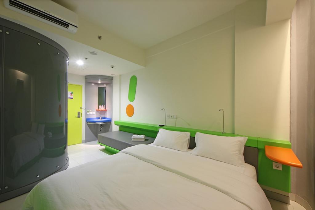 Pop! Hotel Kemang Jakarta Extérieur photo
